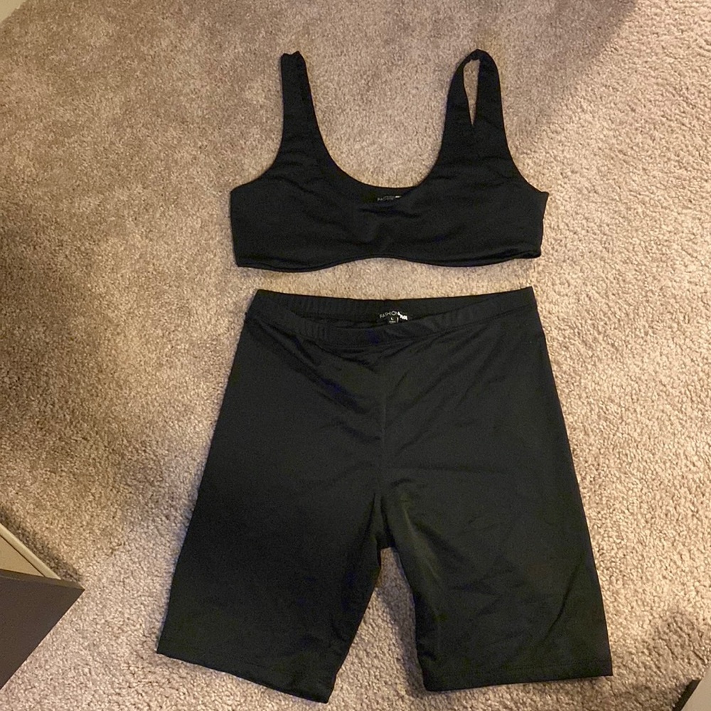 FashionNova Biker short set